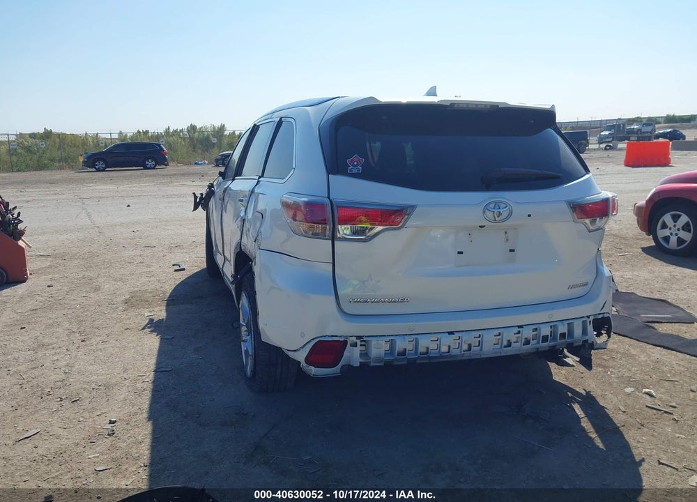 2015 TOYOTA HIGHLANDER LIMITED V6 VIN: 5TDYKRFH7FS108491