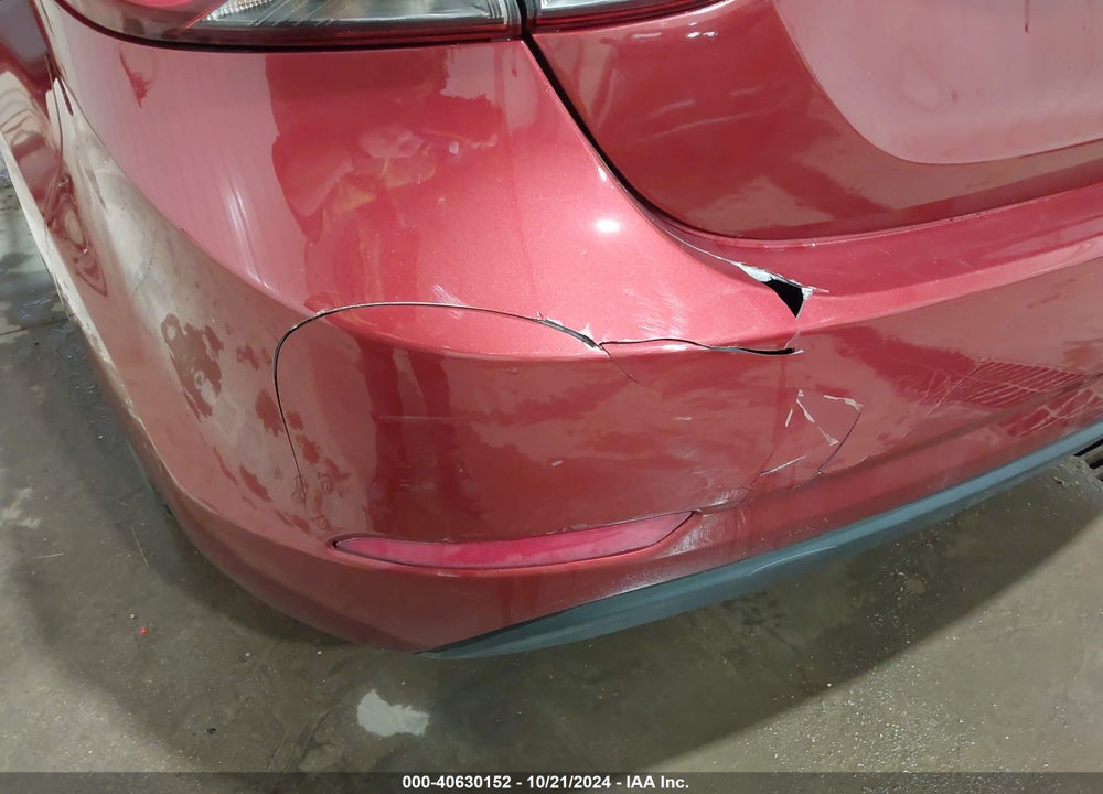 2016 HYUNDAI ELANTRA VIN: 5NPDH4AEXGH766701