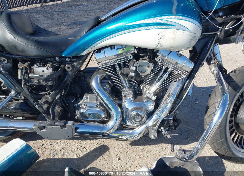 2012 HARLEY-DAVIDSON FLHXSE3 CVO STREET GLIDE VIN: 1HD1PZ813CB954993