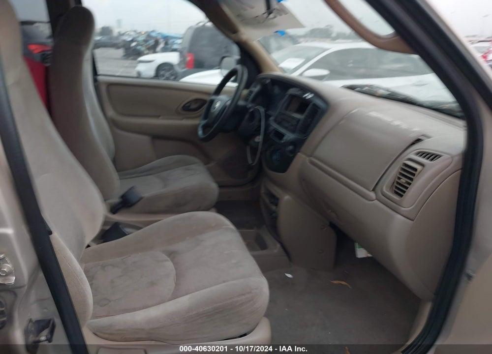 2001 MAZDA TRIBUTE DX V6 VIN: 4F2YU06131KM22583