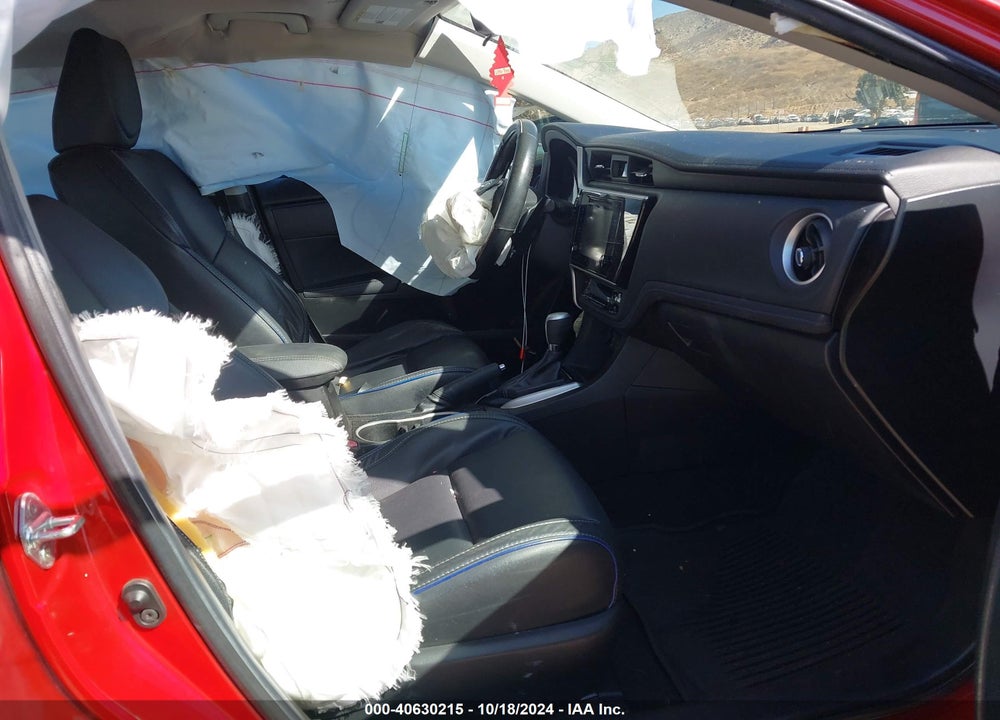 2018 TOYOTA COROLLA XSE VIN: 5YFBURHE1JP785055