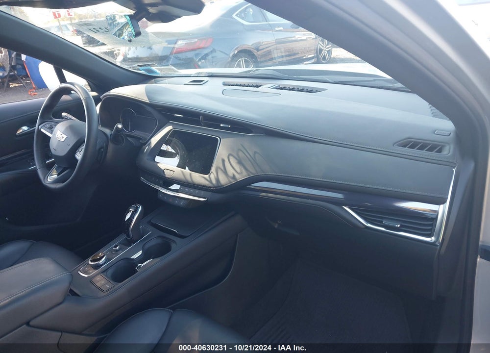 2022 CADILLAC XT4 AWD LUXURY VIN: 1GYFZBR43NF153858