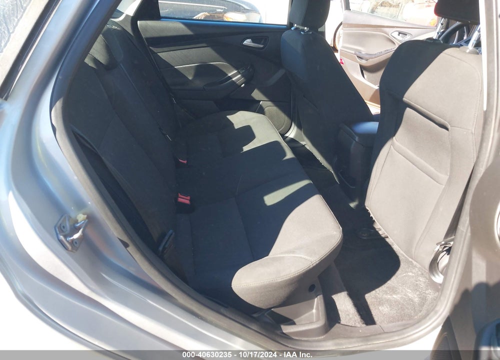 2015 FORD FOCUS SE VIN: 1FADP3F21FL353741
