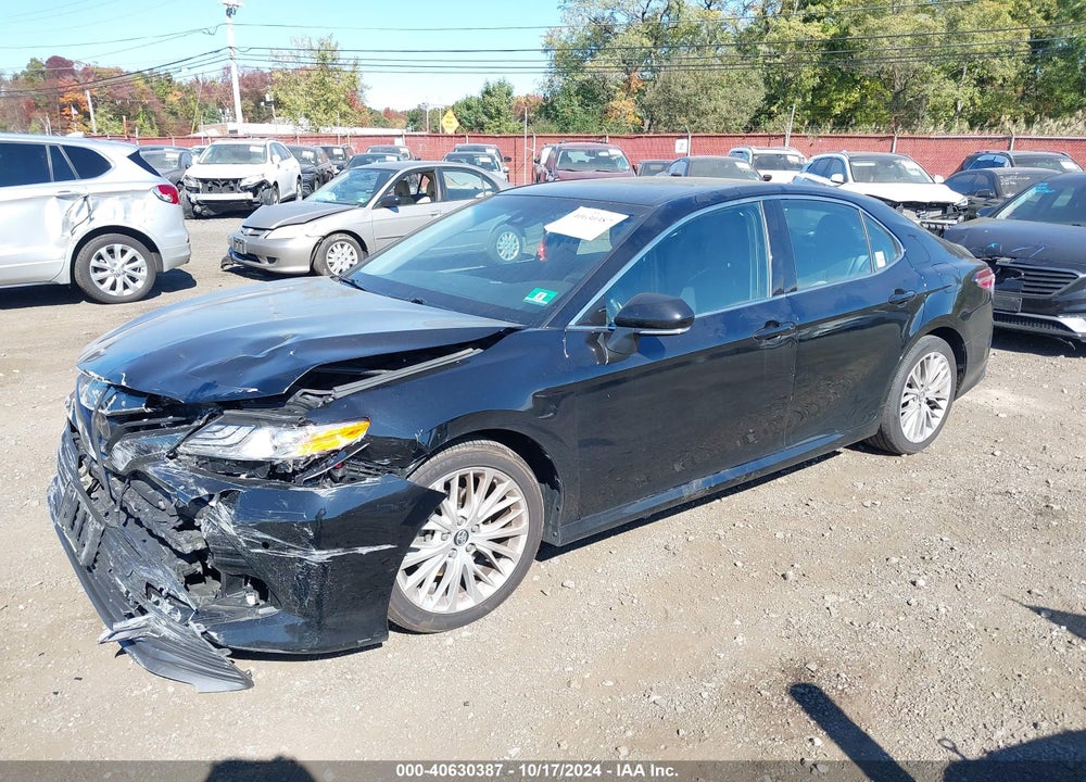 2018 TOYOTA CAMRY VIN: 4T1B11HK2JU120065