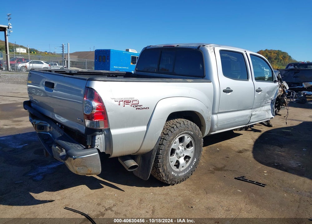 2011 TOYOTA TACOMA DOUBLE CAB VIN: 3TMLU4EN8BM069418