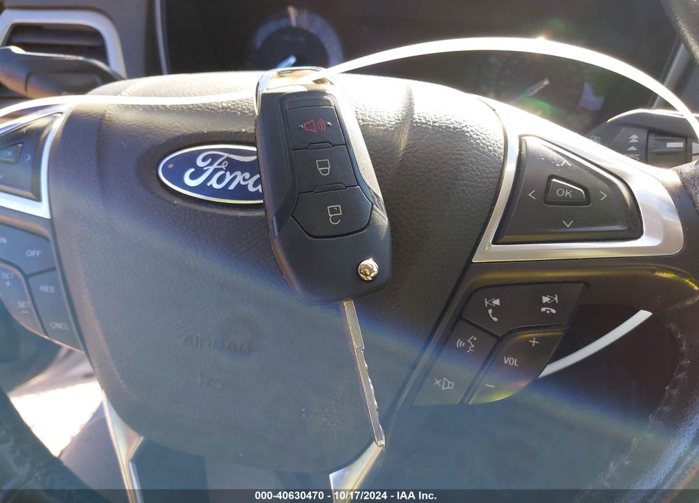 2014 FORD FUSION SE VIN: 3FA6P0HD8ER212820