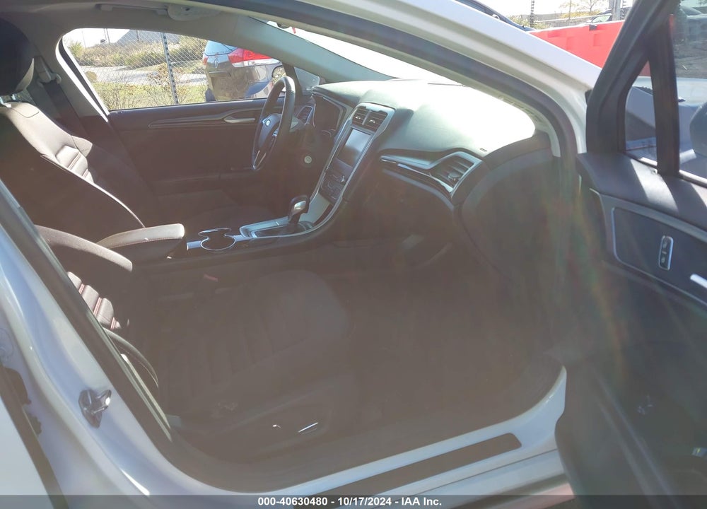 2016 FORD FUSION SE VIN: 3FA6P0T90GR353726
