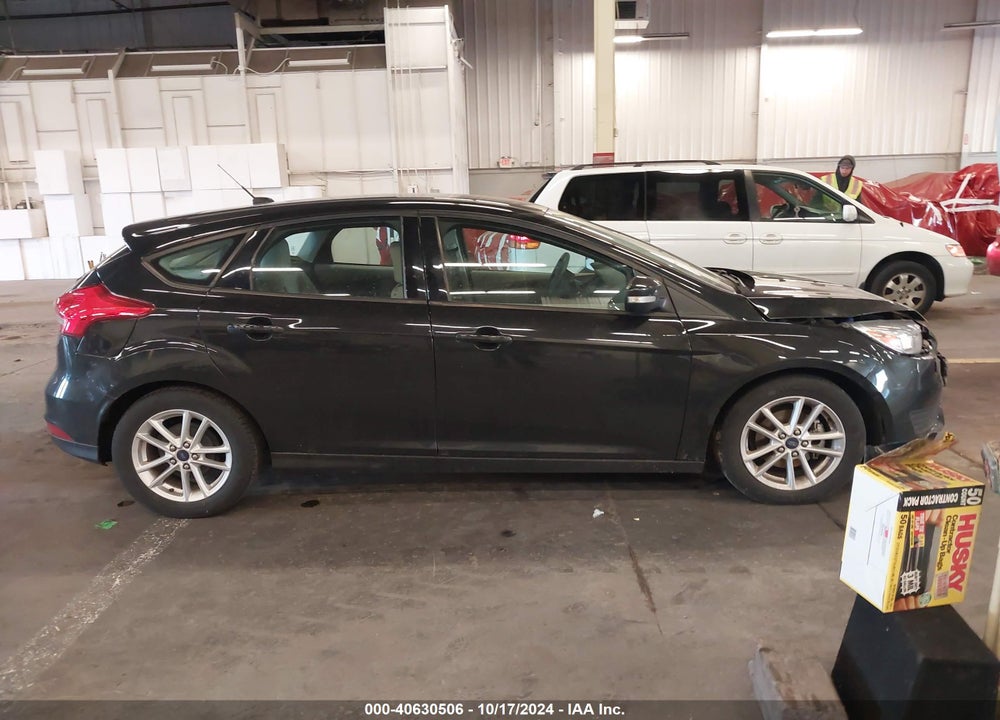 2015 FORD FOCUS SE VIN: 1FADP3K2XFL375663