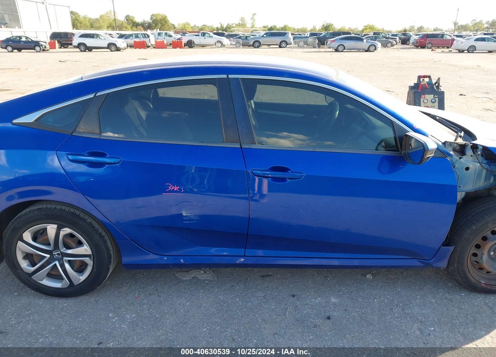 2018 HONDA CIVIC LX VIN: 2HGFC2F57JH552335