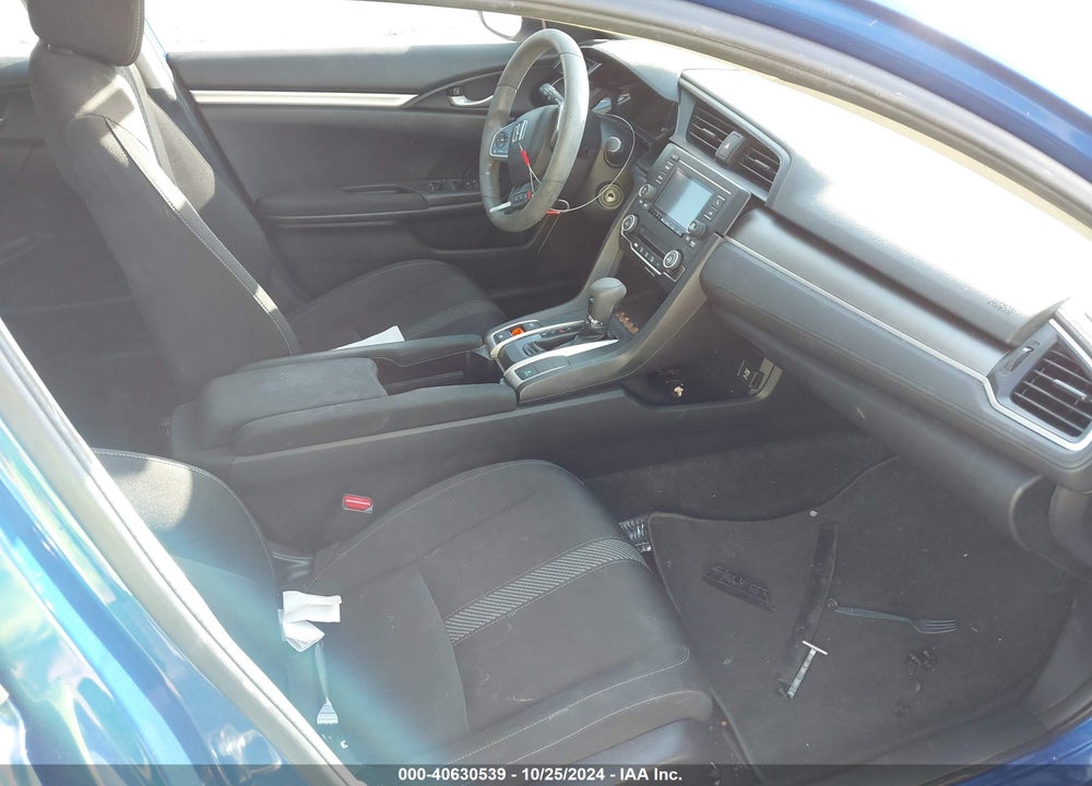2018 HONDA CIVIC LX VIN: 2HGFC2F57JH552335