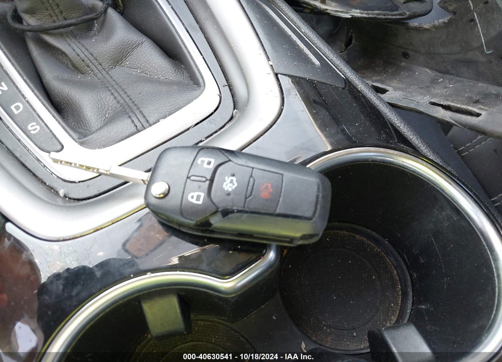 2014 FORD FUSION SE VIN: 1FA6P0HD9E5386169