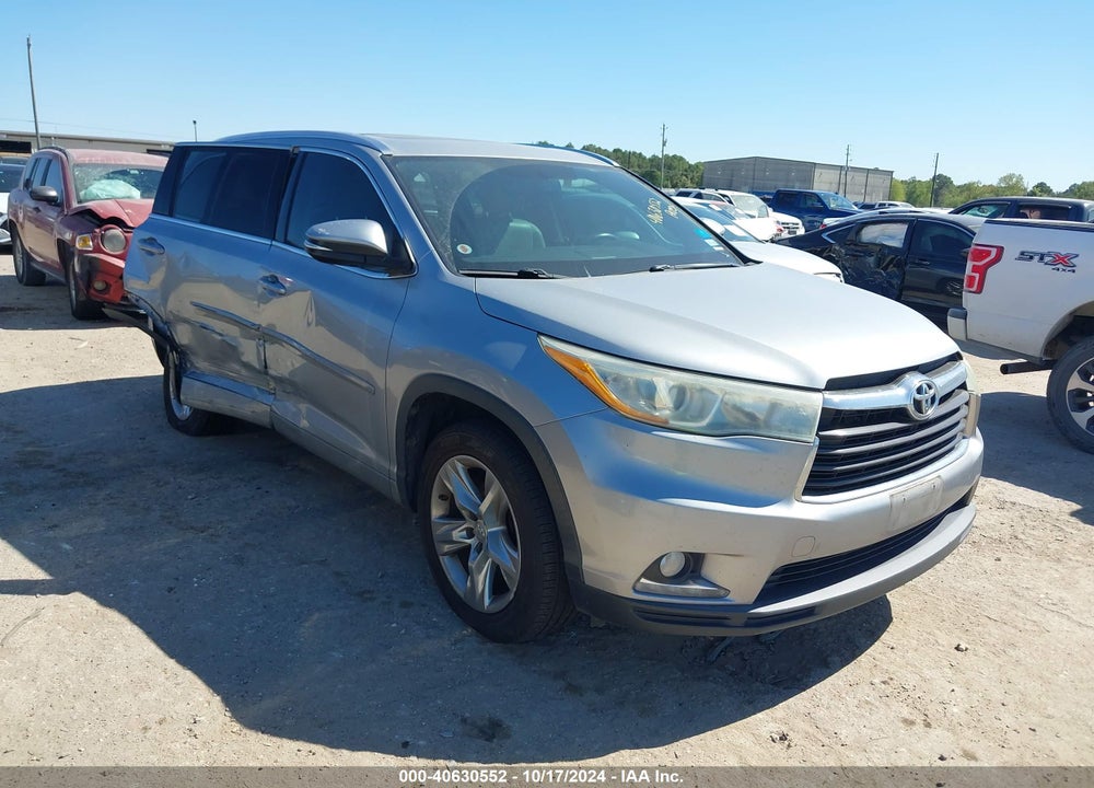 2015 TOYOTA HIGHLANDER LIMITED V6 VIN: 5TDYKRFH5FS118811