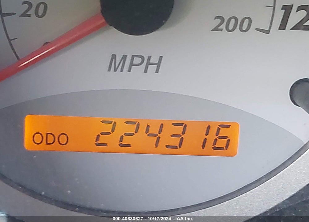 2005 TOYOTA RAV4 VIN: JTEHD20V556024728