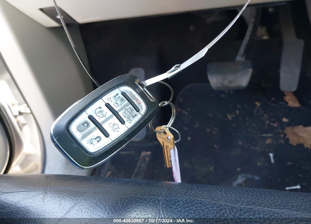 2017 CHRYSLER PACIFICA TOURING L VIN: 2C4RC1BG3HR837390
