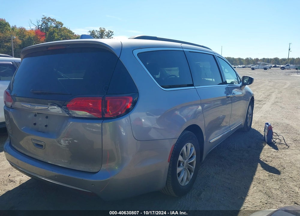 2017 CHRYSLER PACIFICA TOURING L VIN: 2C4RC1BG3HR837390