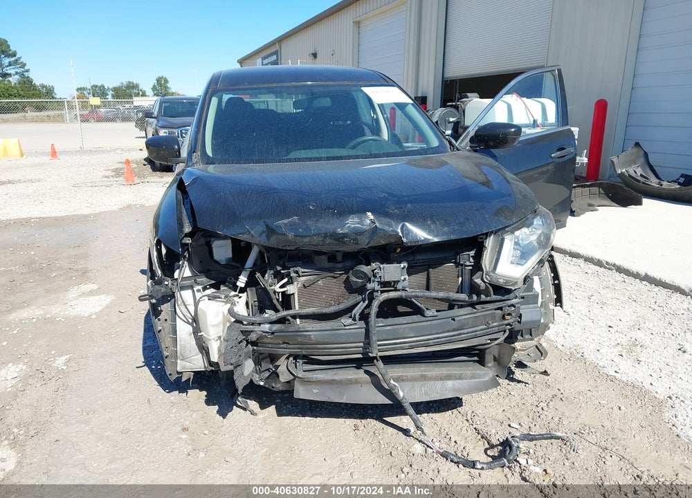 2018 NISSAN ROGUE S VIN: JN8AT2MT1JW457303