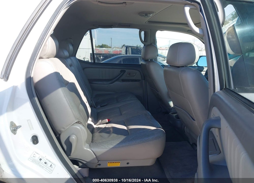 2001 TOYOTA SEQUOIA LIMITED V8 VIN: 5TDBT48A81S054875