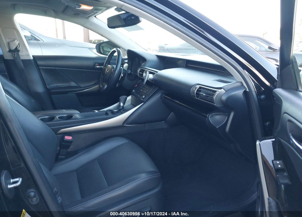 2015 LEXUS IS 250 VIN: JTHBF1D20F5043983