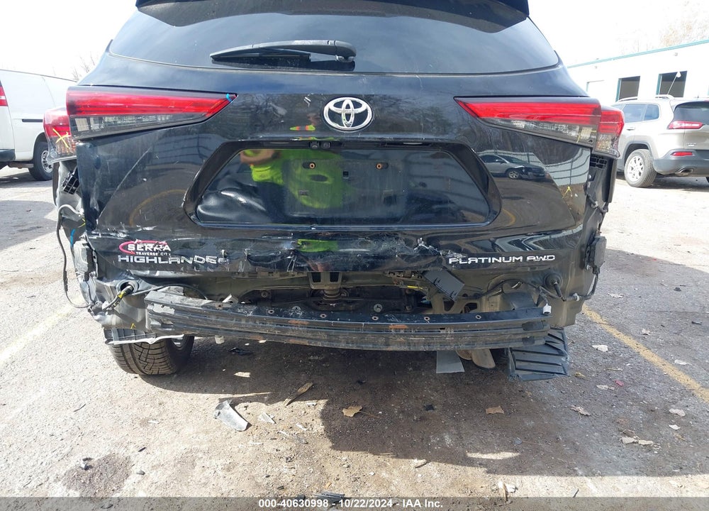2020 TOYOTA HIGHLANDER PLATINUM VIN: 5TDFZRBHXLS003299