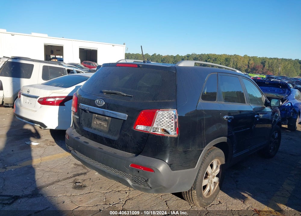 2012 KIA SORENTO LX V6 VIN: 5XYKT4A29CG189592