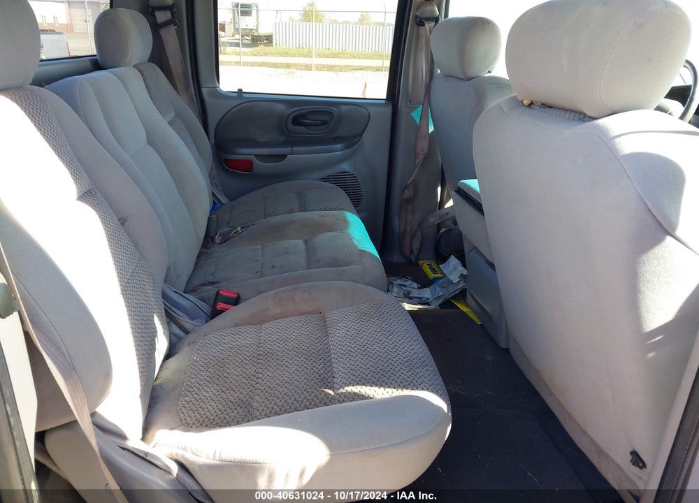 2002 FORD F-150 LARIAT/XLT VIN: 1FTRW08L22KE28857