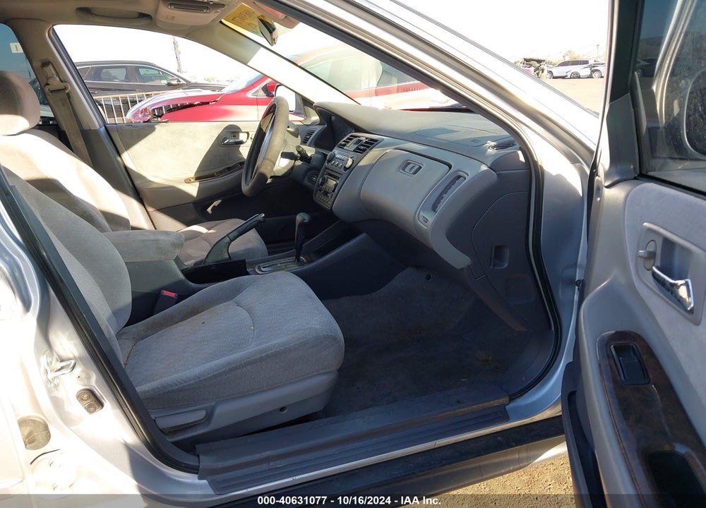 2002 HONDA ACCORD 2.3 SE VIN: 1HGCG56762A129224