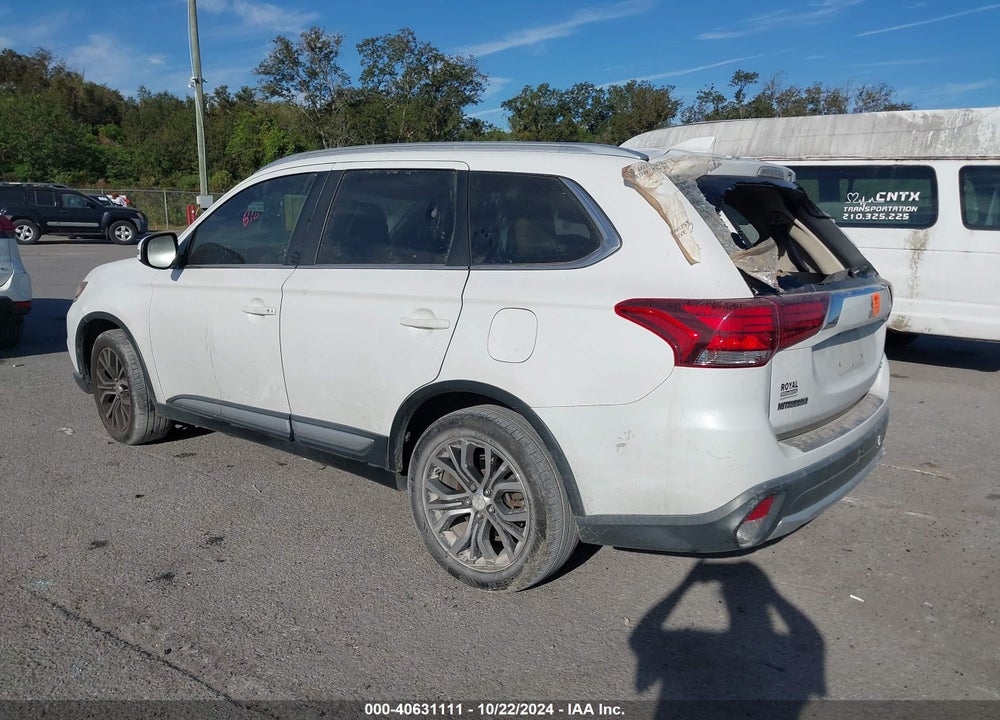 2018 MITSUBISHI OUTLANDER SEL VIN: JA4AD3A35JZ011408