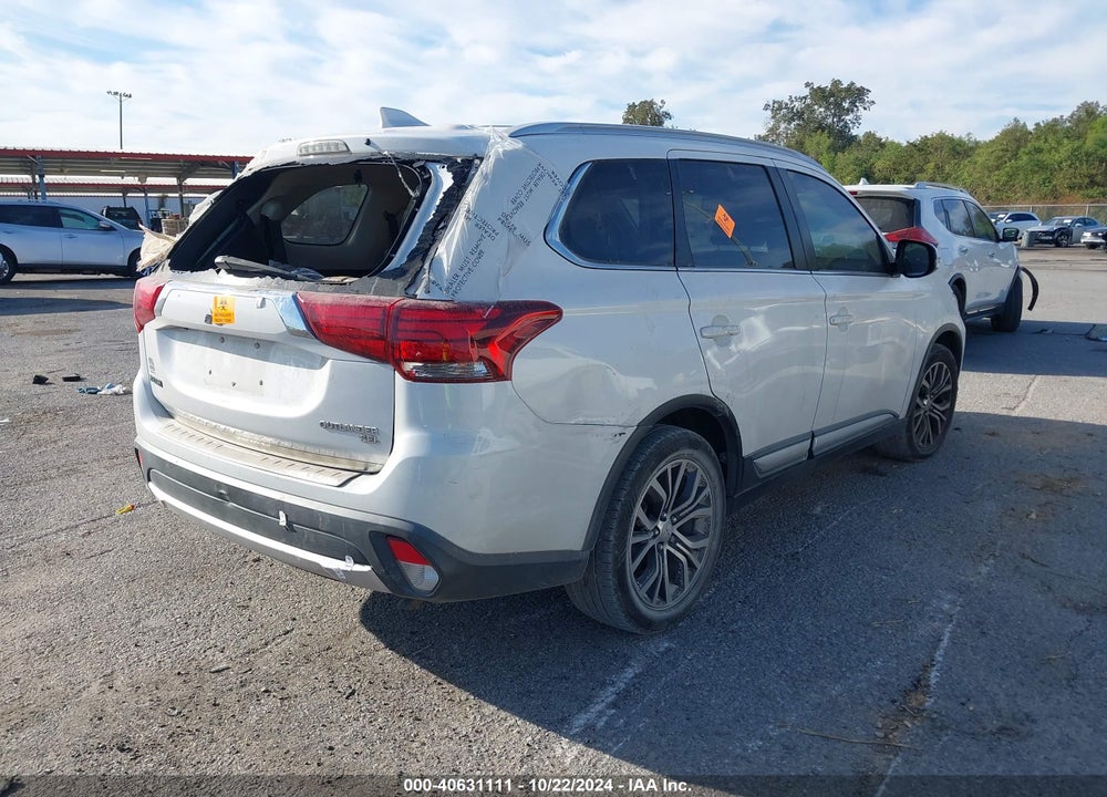 2018 MITSUBISHI OUTLANDER SEL VIN: JA4AD3A35JZ011408