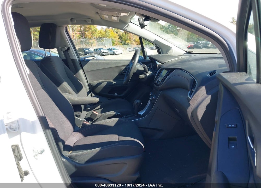 2017 CHEVROLET TRAX LS VIN: 3GNCJNSB7HL250122