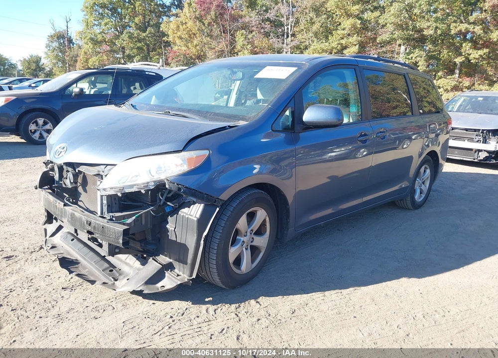2014 TOYOTA SIENNA LE V6 8 PASSENGER VIN: 5TDKK3DC9ES513440