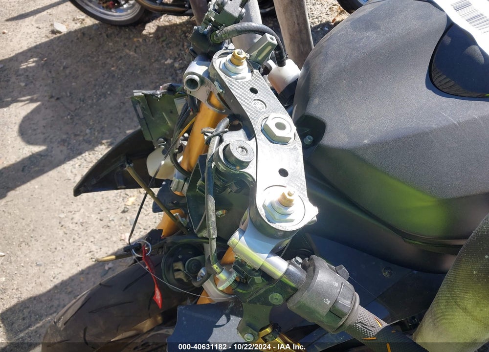 2009 YAMAHA YZFR6 C VIN: JYARJ16Y59A003924