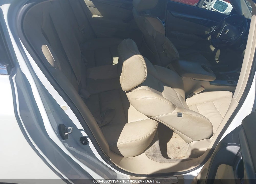 2010 ACURA TL 3.5 VIN: 19UUA8F20AA021496