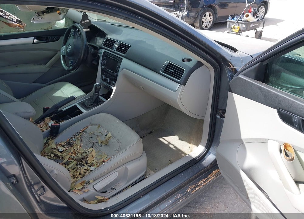 2012 VOLKSWAGEN PASSAT 2.5L SE VIN: 1VWBH7A39CC028026