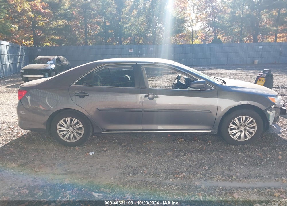2014 TOYOTA CAMRY LE VIN: 4T1BF1FK3EU824351