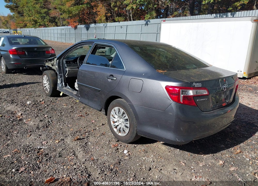 2014 TOYOTA CAMRY LE VIN: 4T1BF1FK3EU824351