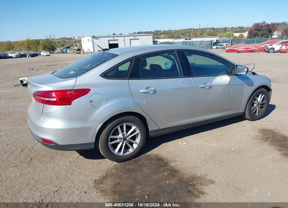 2016 FORD FOCUS SE VIN: 1FADP3F24GL318502