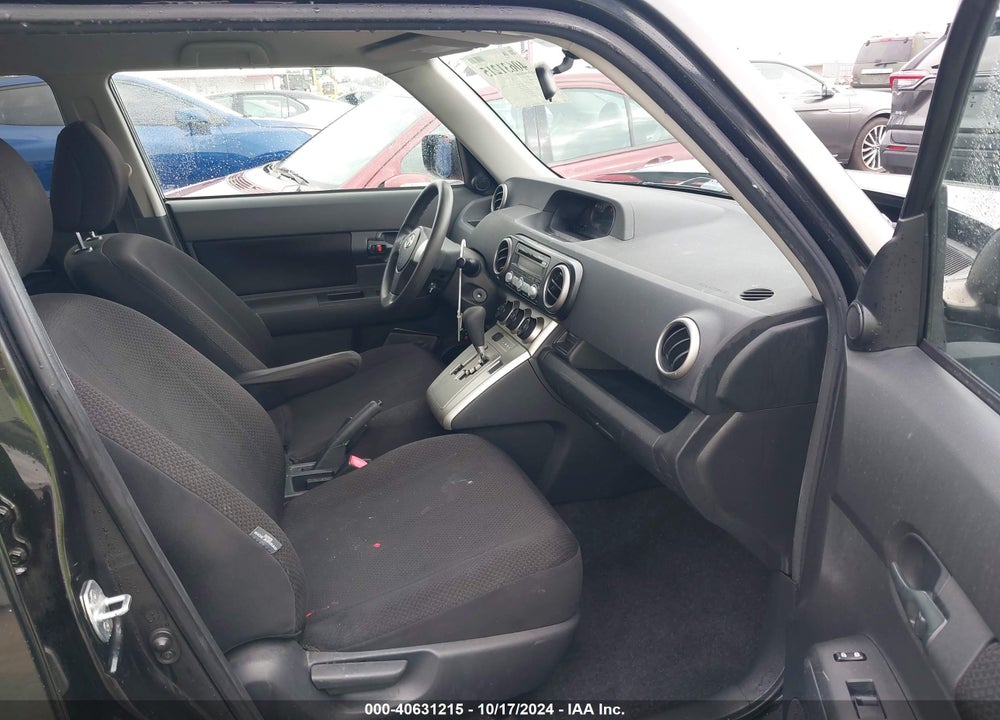 2009 SCION XB VIN: JTLKE50E191083646