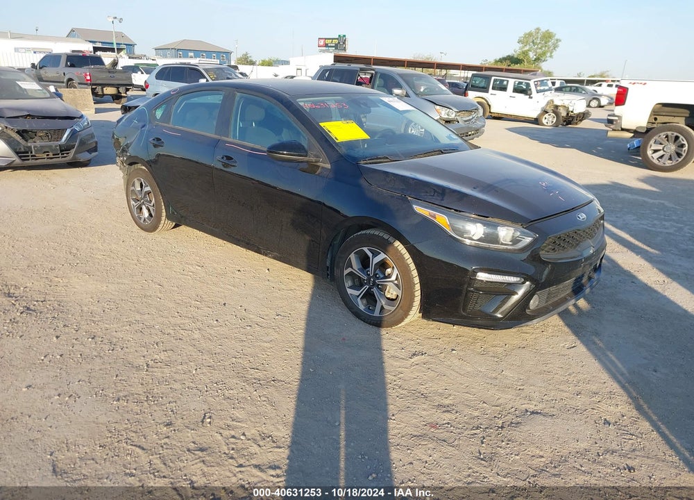 2019 KIA FORTE LXS VIN: 3KPF24AD2KE106005
