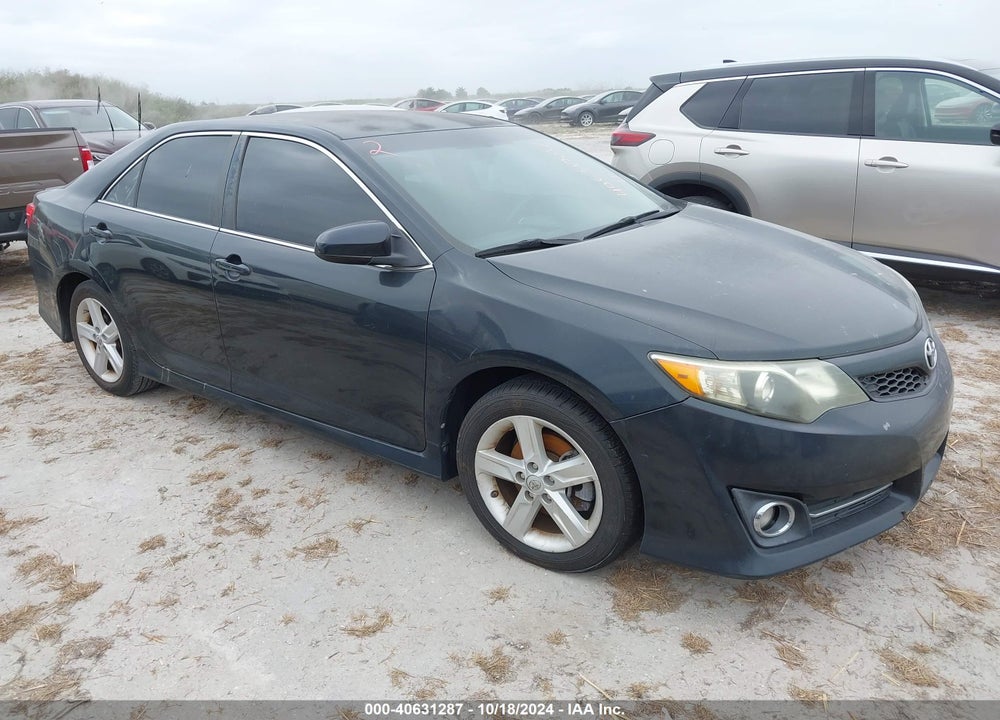 2014 TOYOTA CAMRY SE VIN: 4T1BF1FK5EU749345