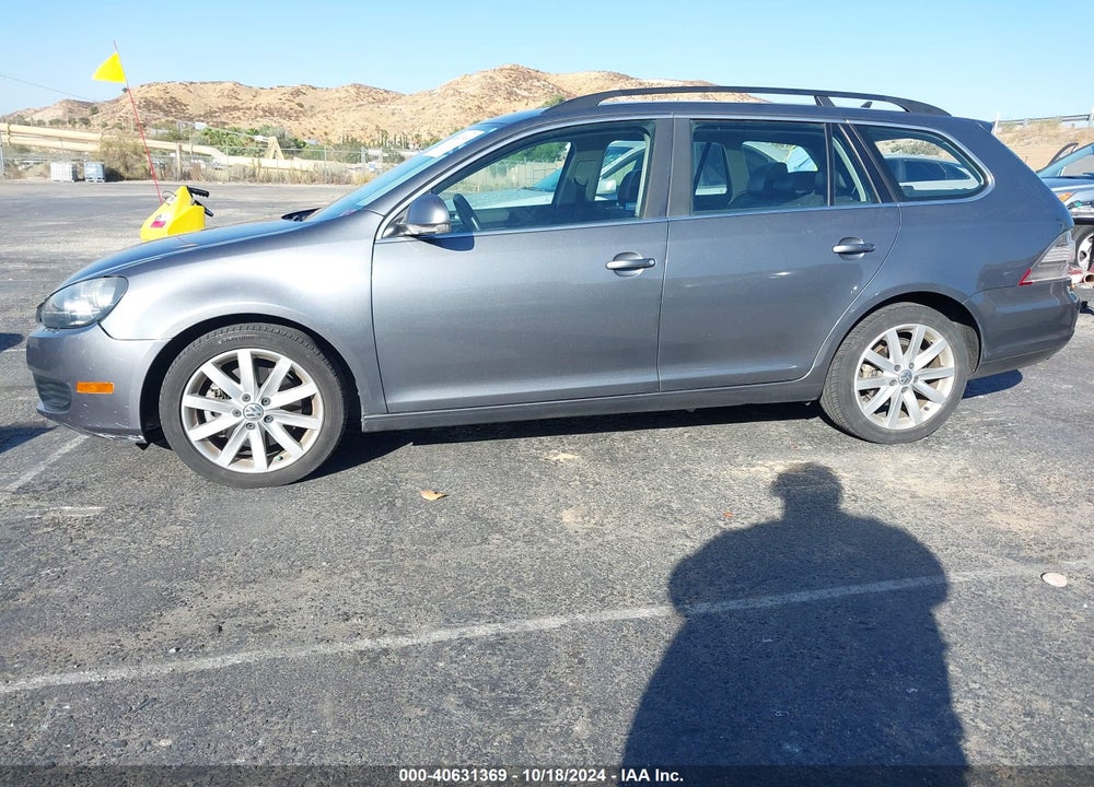 2014 VOLKSWAGEN JETTA SPORTWAGEN 2.0L TDI VIN: 3VWPL7AJ5EM627431