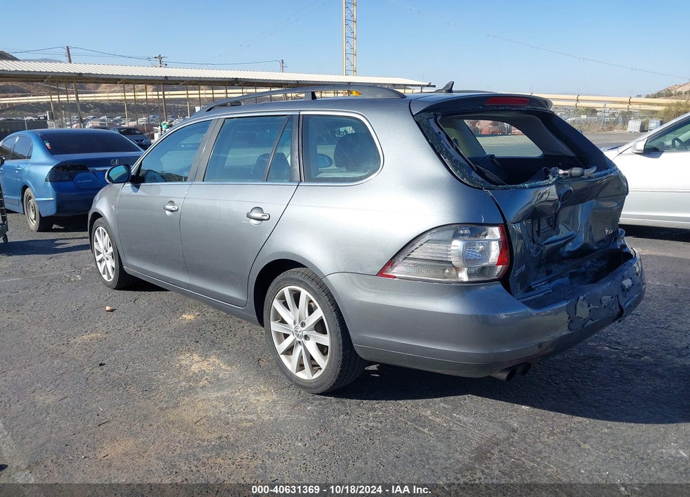 2014 VOLKSWAGEN JETTA SPORTWAGEN 2.0L TDI VIN: 3VWPL7AJ5EM627431