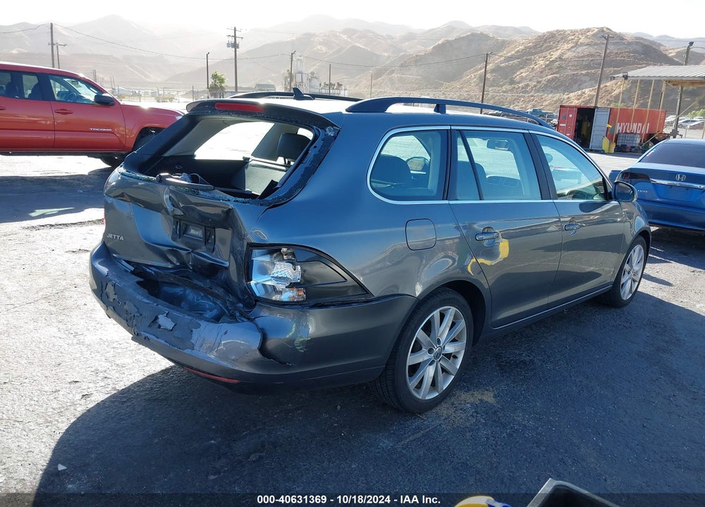 2014 VOLKSWAGEN JETTA SPORTWAGEN 2.0L TDI VIN: 3VWPL7AJ5EM627431