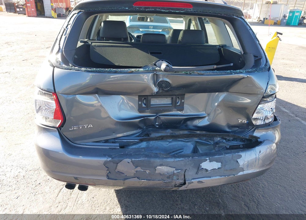 2014 VOLKSWAGEN JETTA SPORTWAGEN 2.0L TDI VIN: 3VWPL7AJ5EM627431