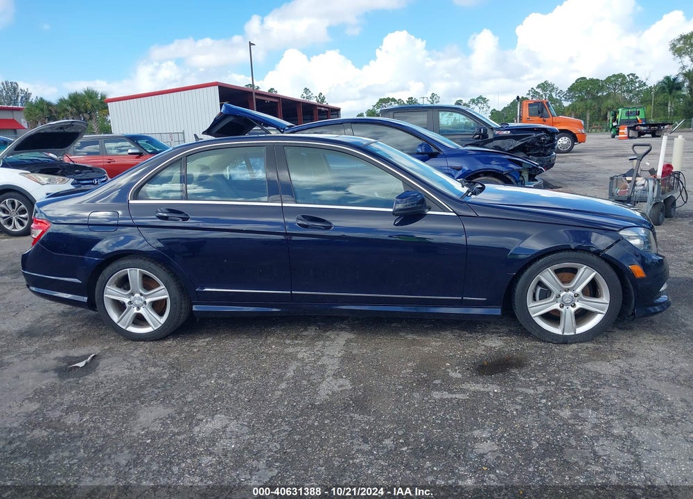 2011 MERCEDES-BENZ C 300 LUXURY 4MATIC/SPORT 4MATIC VIN: WDDGF8BB9BR145651