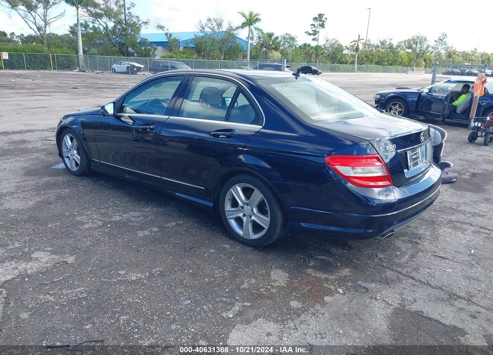 2011 MERCEDES-BENZ C 300 LUXURY 4MATIC/SPORT 4MATIC VIN: WDDGF8BB9BR145651