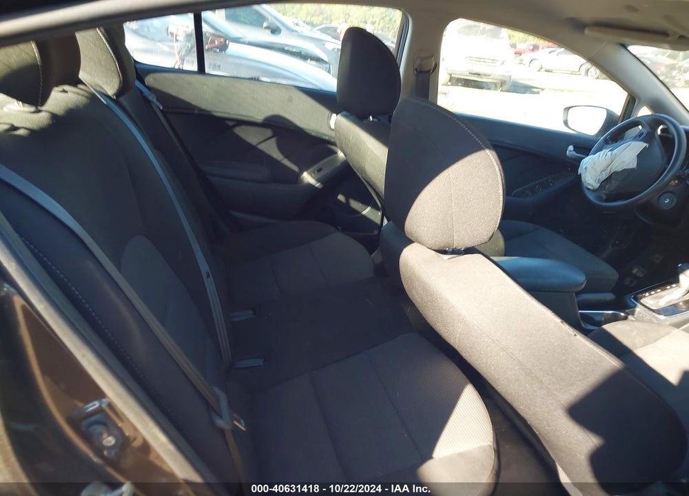 2017 KIA FORTE LX VIN: 3KPFK4A71HE140049