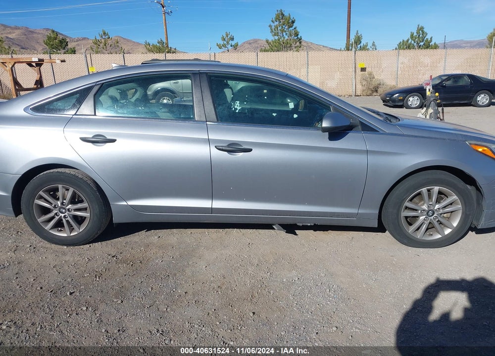 2016 HYUNDAI SONATA VIN: 5NPE24AF1GH302596