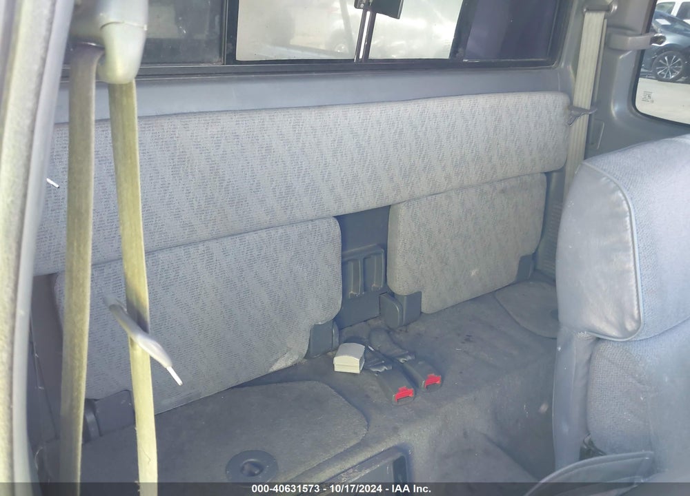 1999 TOYOTA TACOMA VIN: 4TAVL52N1XZ558542