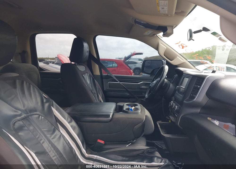 2020 RAM 1500 BIG HORN 4X2 6'4 BOX VIN: 1C6RREBG5LN406097