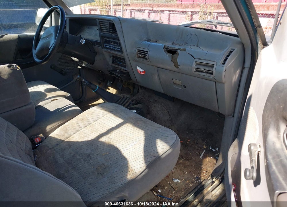 1994 FORD RANGER VIN: 1FTCR10A3RUD74562